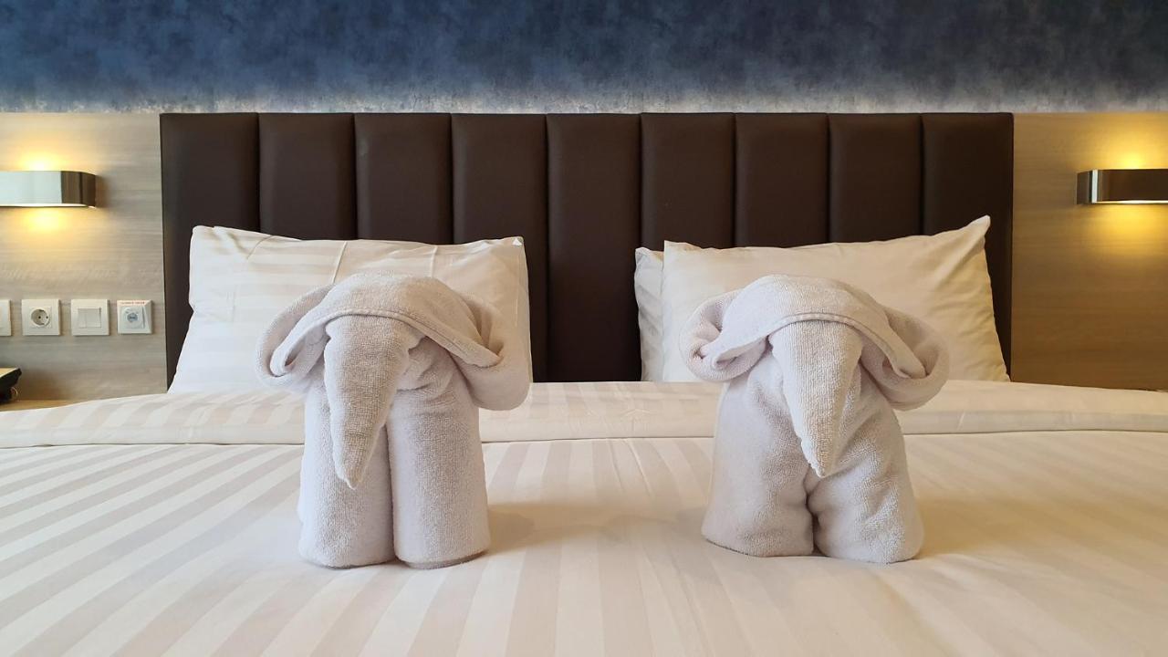 Classie Hotel ปาเลมบัง ภายนอก รูปภาพ