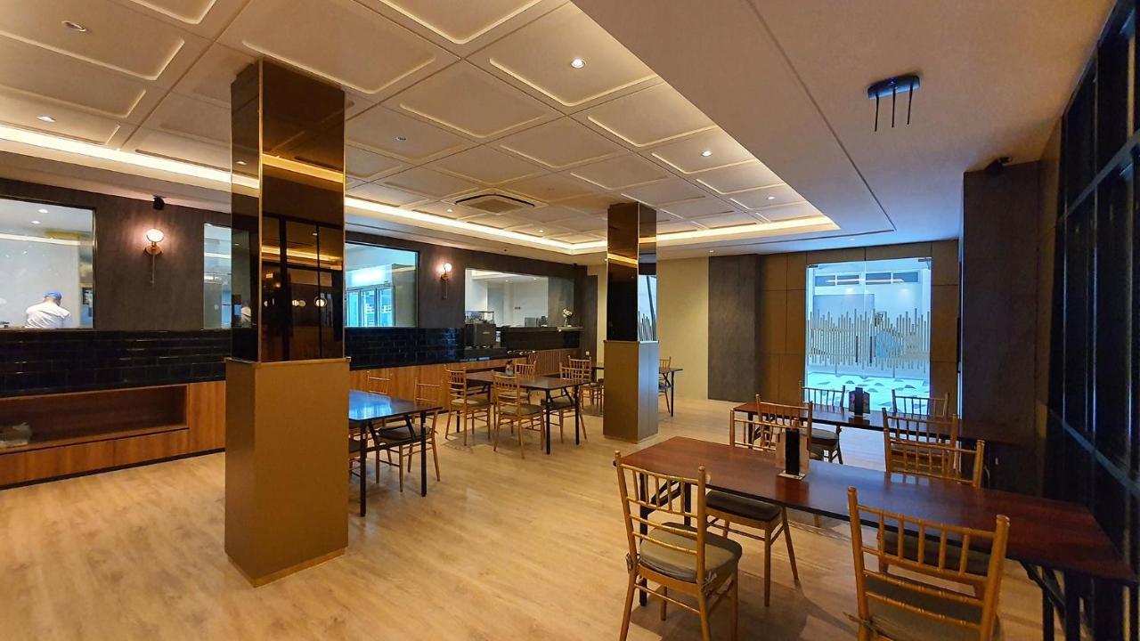 Classie Hotel ปาเลมบัง ภายนอก รูปภาพ